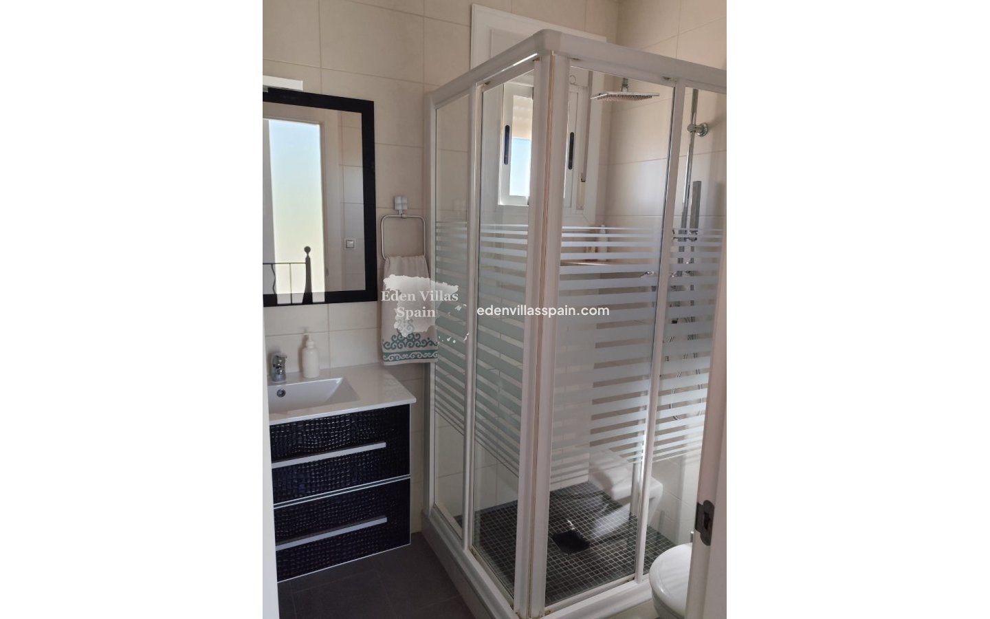 Wederverkoop - Urbanisatie vrijstaande villa - La Marina