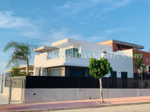 Brand New Villa in La Marina