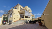 Villa an der Küste in Rojales