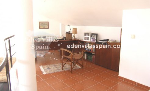 Segunda Mano - Casa de campo - Alicante