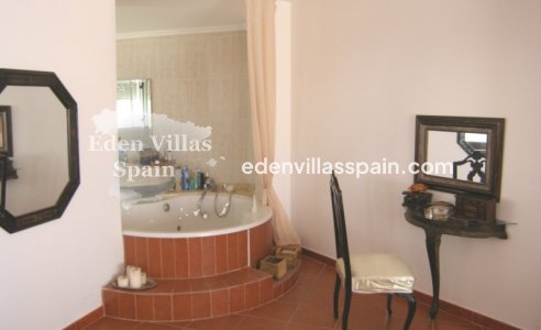 Segunda Mano - Casa de campo - Alicante