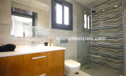 Obra Nueva - Villa costera - Costa Blanca