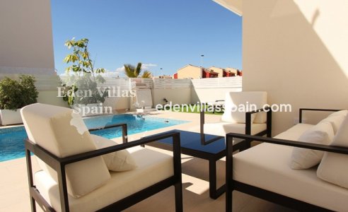 Obra Nueva - Villa costera - Torrevieja