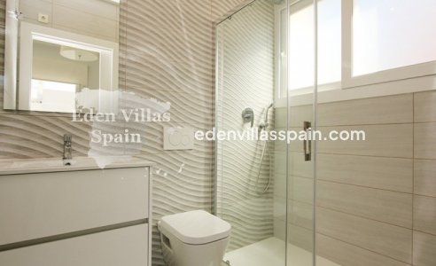 Obra Nueva - Villa costera - Torrevieja