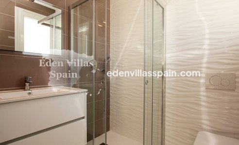 Obra Nueva - Villa costera - Torrevieja