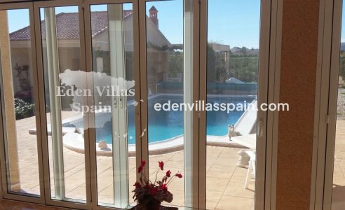 Wederverkoop - Landhuis - Daya Nueva