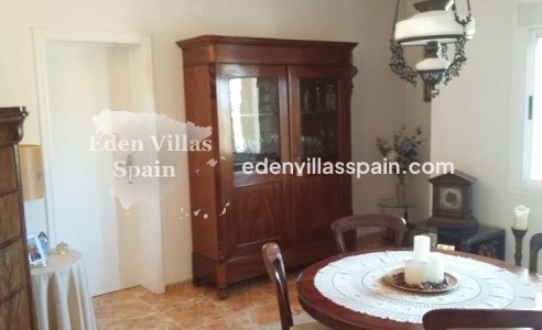 Wederverkoop - Landhuis - Daya Nueva