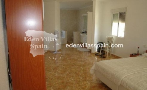 Wederverkoop - Landhuis - Daya Nueva