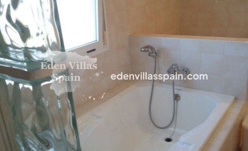 Wederverkoop - Landhuis - Daya Nueva