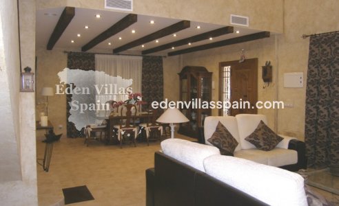 Segunda Mano - Casa de campo - Dolores