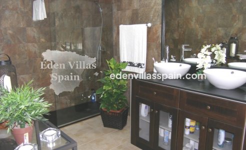 Segunda Mano - Casa de campo - Dolores