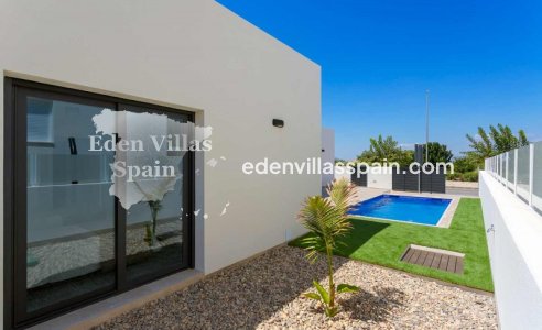 Nieuwbouw - Gloednieuwe villa - Daya Nueva