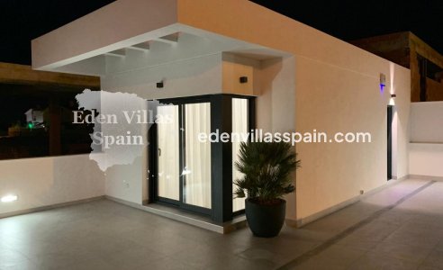 Obra Nueva - Villa a estrenar - La Marina