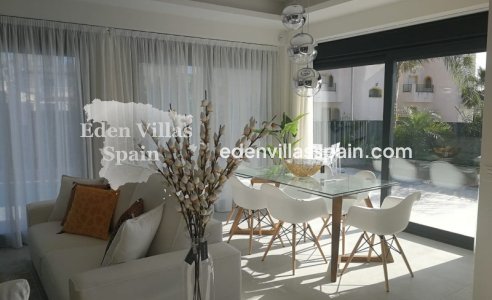 Obra Nueva - Villa a estrenar - La Marina