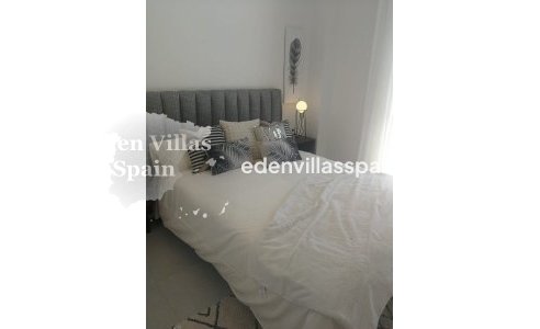 Obra Nueva - Villa a estrenar - La Marina