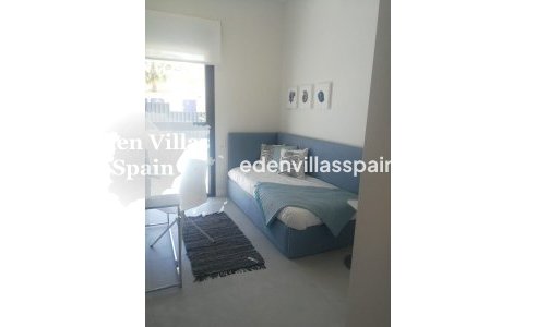 Obra Nueva - Villa a estrenar - La Marina