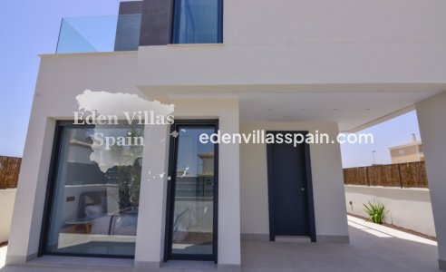 Obra Nueva - Villa a estrenar - La Marina