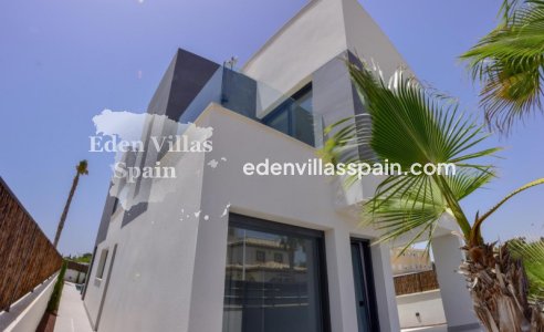 Obra Nueva - Villa a estrenar - La Marina