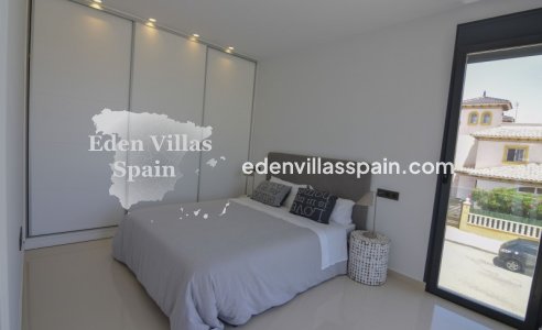 Obra Nueva - Villa a estrenar - La Marina