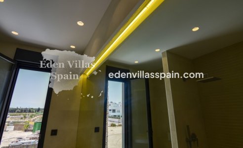 Obra Nueva - Villa a estrenar - La Marina