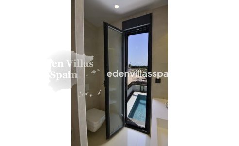 Obra Nueva - Villa a estrenar - La Marina