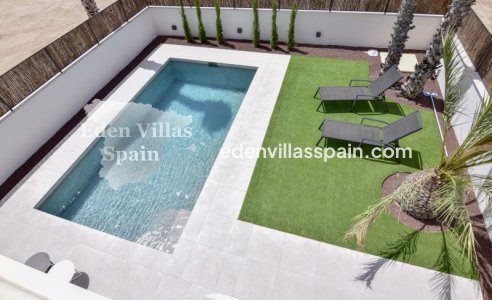 Obra Nueva - Villa a estrenar - La Marina