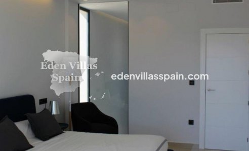 Obra Nueva - Villa a estrenar - La Marina