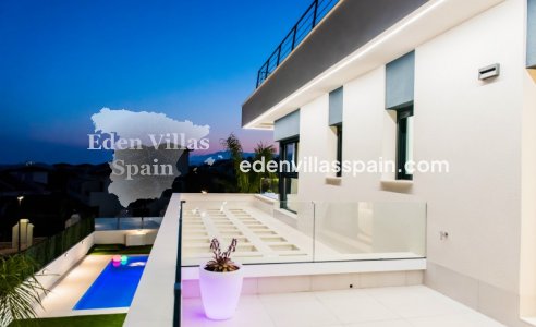 Obra Nueva - Villa a estrenar - Finestrat