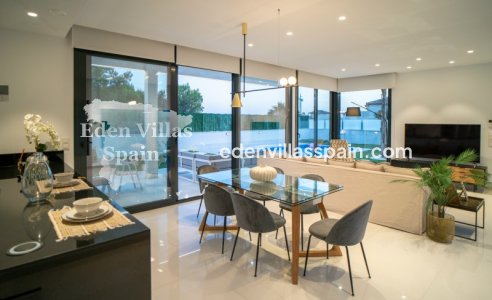 Obra Nueva - Villa a estrenar - Finestrat