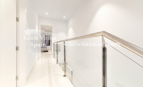 Obra Nueva - Villa a estrenar - Finestrat