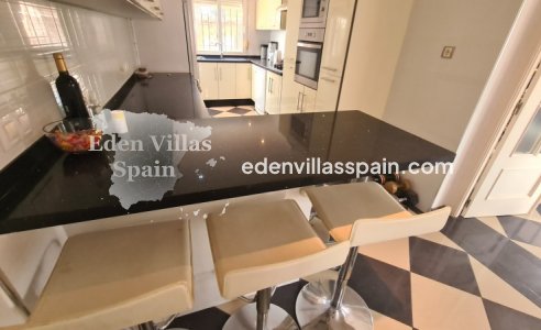 Segunda Mano - Villa costera - La Marina