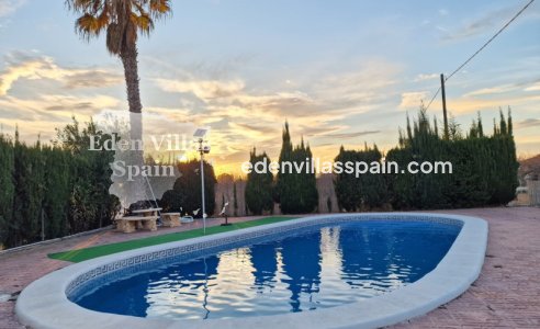 Segunda Mano - Casa de campo - Torrellano