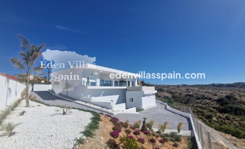 Resale - Coastal Villa - La Marina