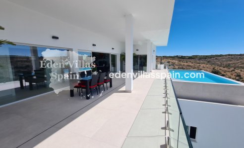 Resale - Coastal Villa - La Marina