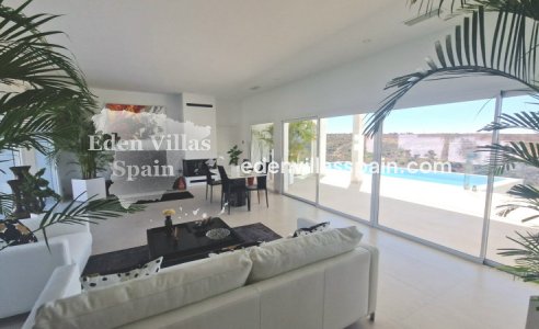 Resale - Coastal Villa - La Marina