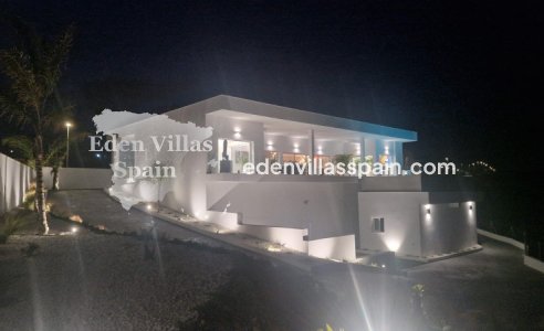 Resale - Coastal Villa - La Marina