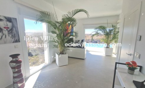 Resale - Coastal Villa - La Marina