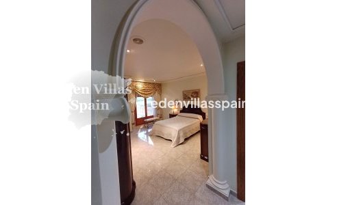 Segunda Mano - Chalet independiente - Santa Pola