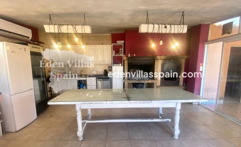 Segunda Mano - Casa de campo - Dolores