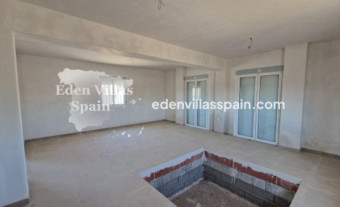 Obra Nueva - Villa a estrenar - Catral