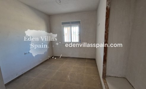 Obra Nueva - Villa a estrenar - Catral