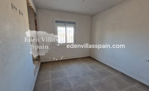 Obra Nueva - Villa a estrenar - Catral