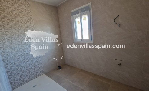 Obra Nueva - Villa a estrenar - Catral