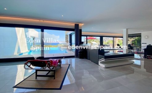 Segunda Mano - Villa costera - Grifeu