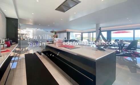 Segunda Mano - Villa costera - Grifeu