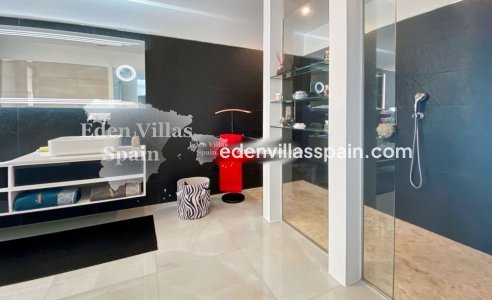 Segunda Mano - Villa costera - Grifeu