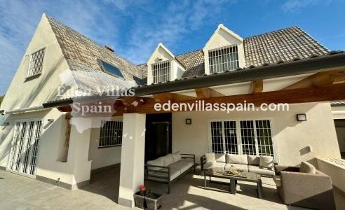 Segunda Mano - Villa costera - San Juan