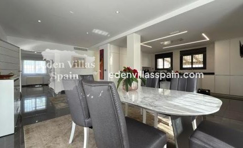 Segunda Mano - Villa costera - San Juan