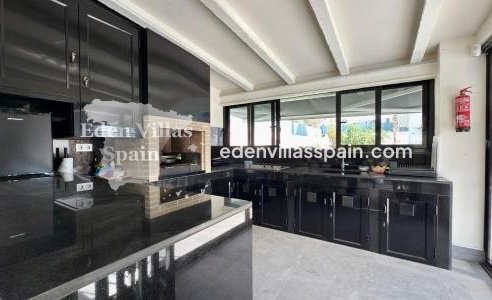 Segunda Mano - Villa costera - San Juan