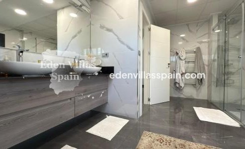 Segunda Mano - Villa costera - San Juan